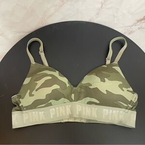 VS Pink Camo Wear Everywhere Wireless Lightly Lined Bra - O15